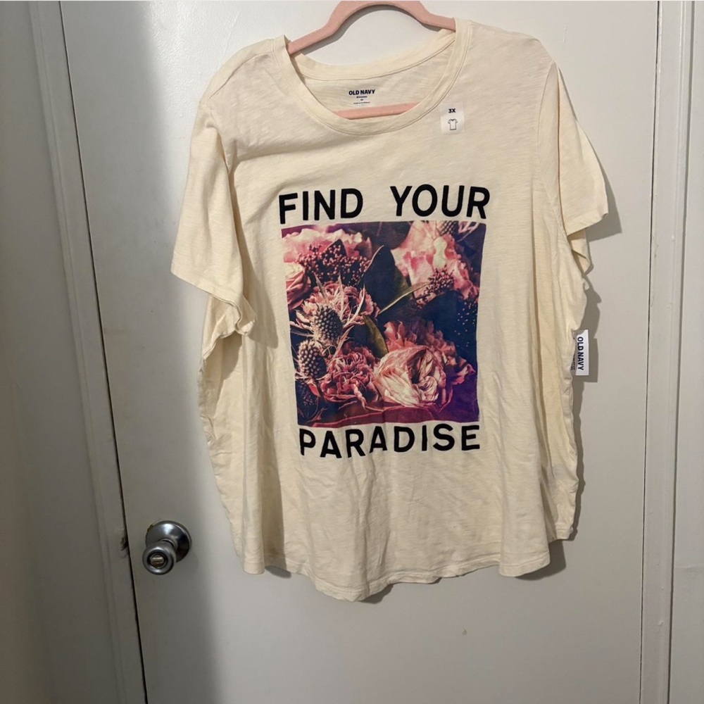 Old Navy Cream T-Shirt